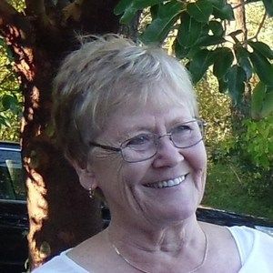 Meet your Posher, Carolyn